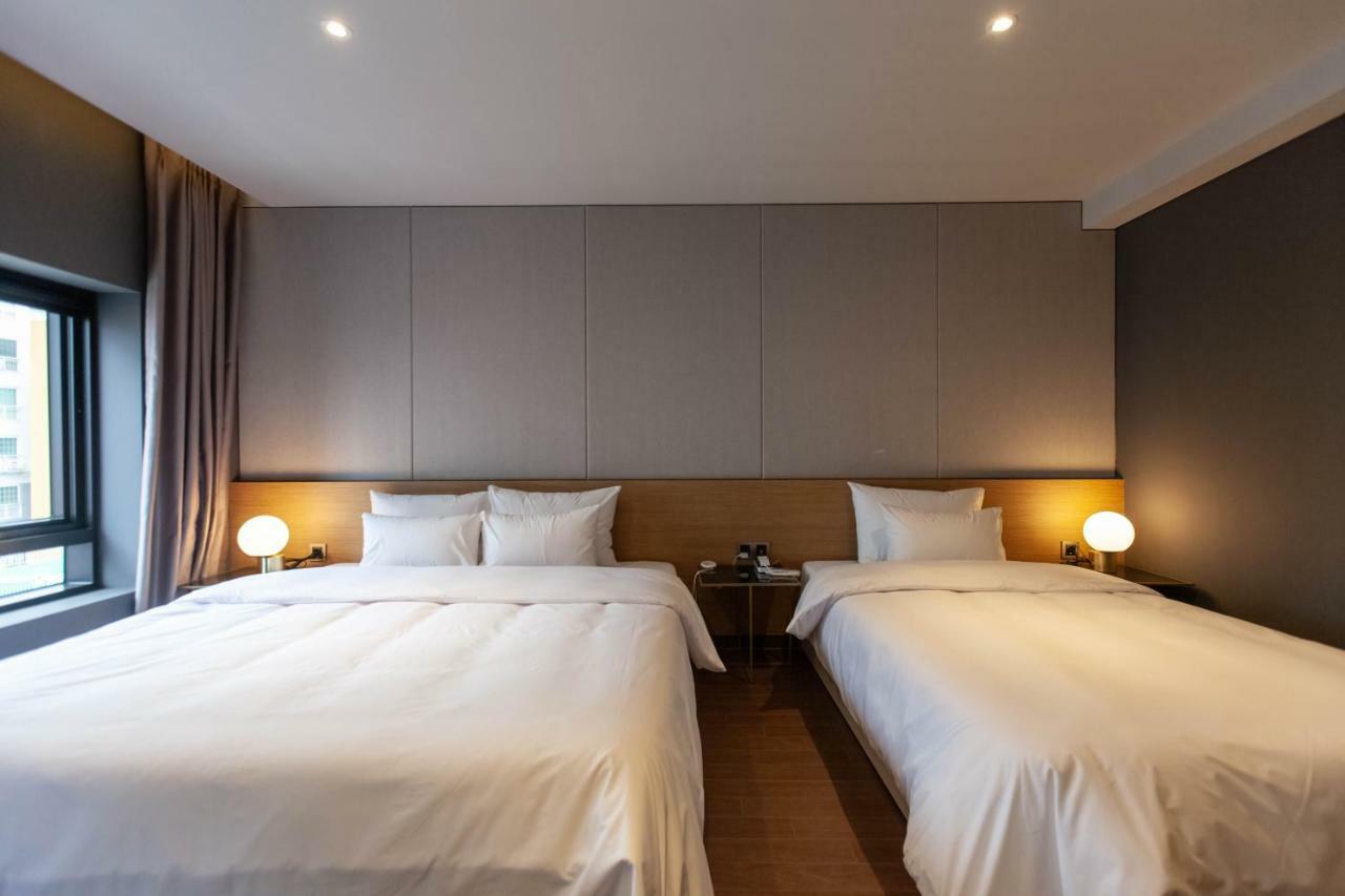 Brown-Dot Hotel Hadan Пусан Екстериор снимка