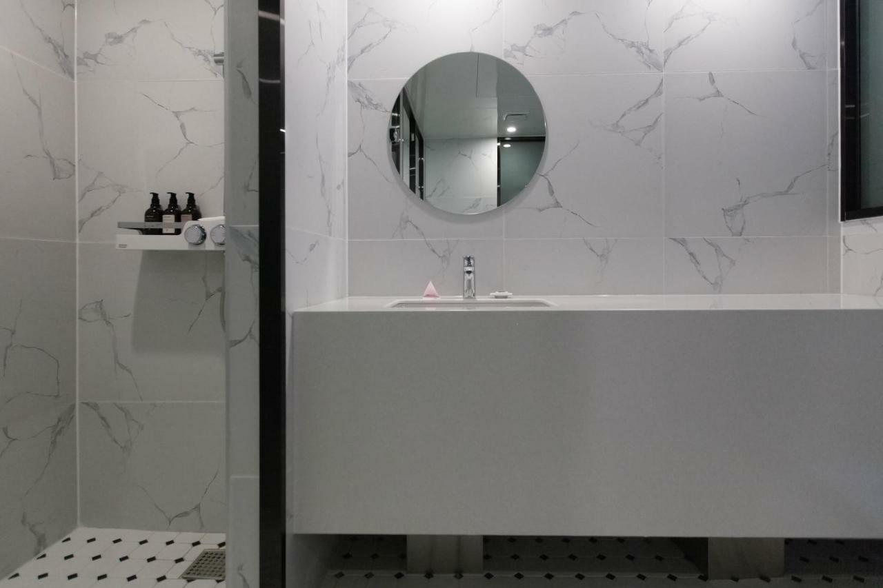 Brown-Dot Hotel Hadan Пусан Екстериор снимка